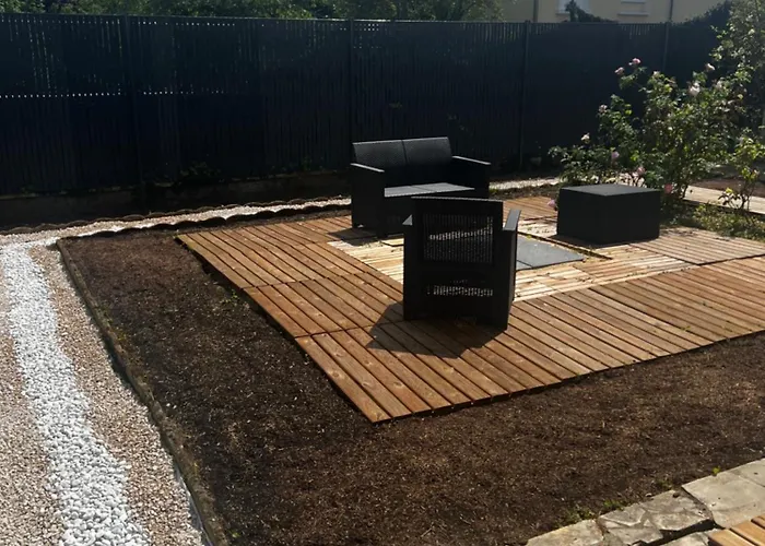 Maison Chaleureuse Avec Jardin